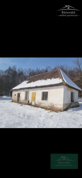 Rekreačná chalupa, pozemky na predaj