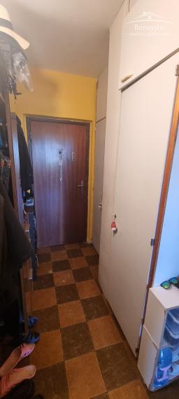 Rezervované - Ponúkame Vám na predaj 3 izbový byt v Bánovciach nad Bebravou na ulici Sládkovičova