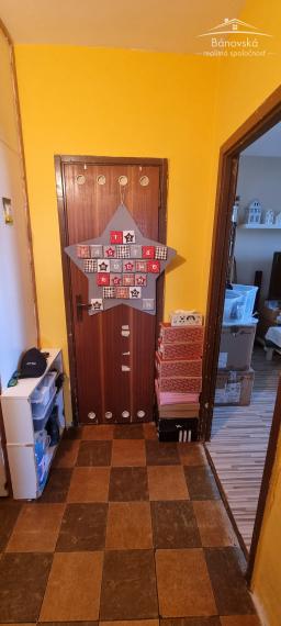 Rezervované - Ponúkame Vám na predaj 3 izbový byt v Bánovciach nad Bebravou na ulici Sládkovičova