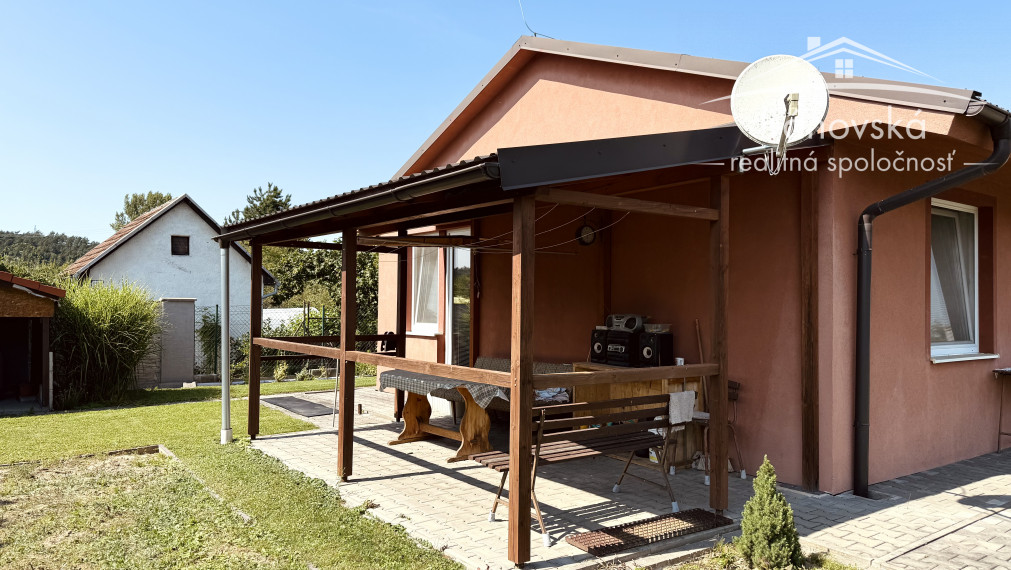 Ponúkame Vám na predaj rodinný dom v Novákoch