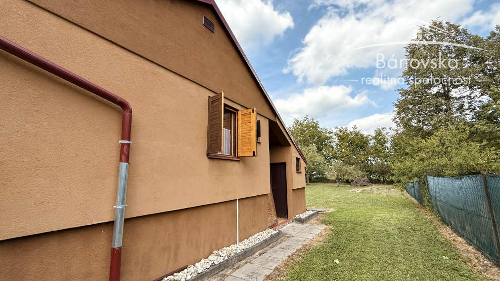 Útulný 4 izbový rodinný dom v lese pri jazere ,,Šutrovňa",  Sekule