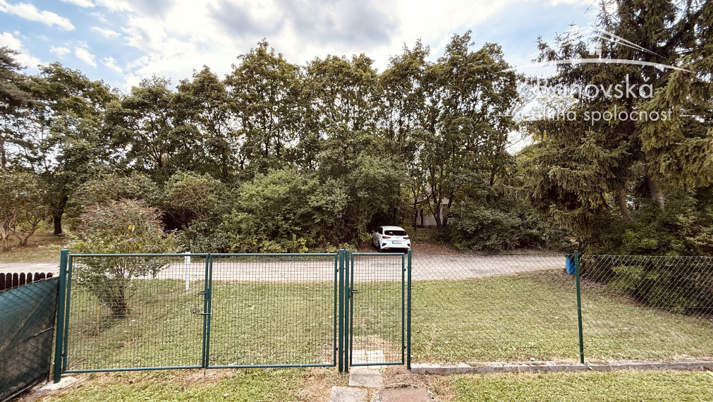 Útulný 4 izbový rodinný dom v lese pri jazere ,,Šutrovňa",  Sekule