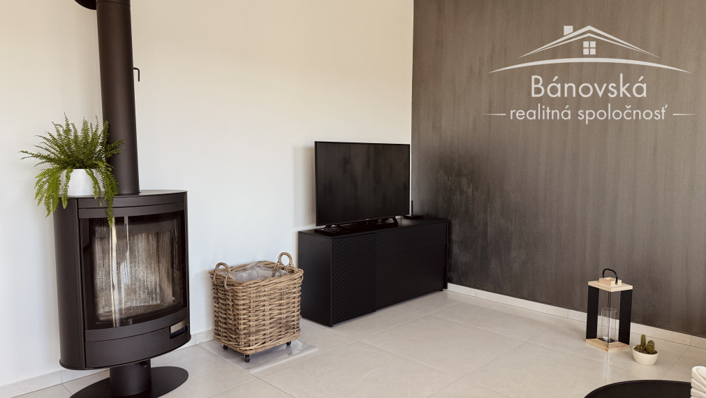 Kostolište – Na predaj novostavba 3 izbového rodinného domu s krásnou záhradou