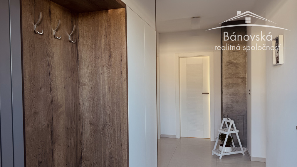 Kostolište – Na predaj novostavba 3 izbového rodinného domu s krásnou záhradou