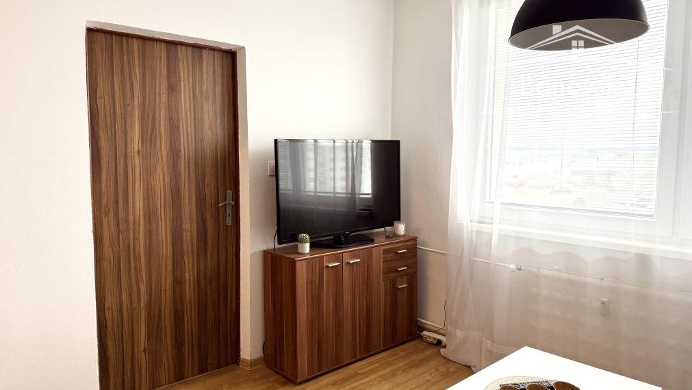 Malacky: Praktický 2-izbový byt po rekonštrukcii – ideálna voľba pre tých, ktorí hľadajú pohodlie a praktickú lokalitu