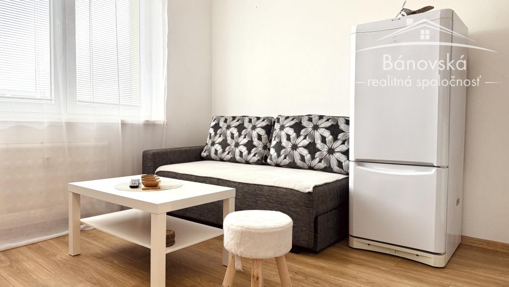 Malacky: Praktický 2-izbový byt po rekonštrukcii – ideálna voľba pre tých, ktorí hľadajú pohodlie a praktickú lokalitu