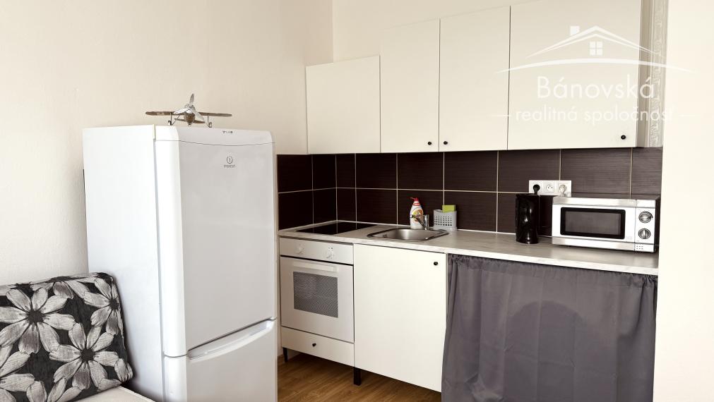 Malacky: Praktický 2-izbový byt po rekonštrukcii – ideálna voľba pre tých, ktorí hľadajú pohodlie a praktickú lokalitu