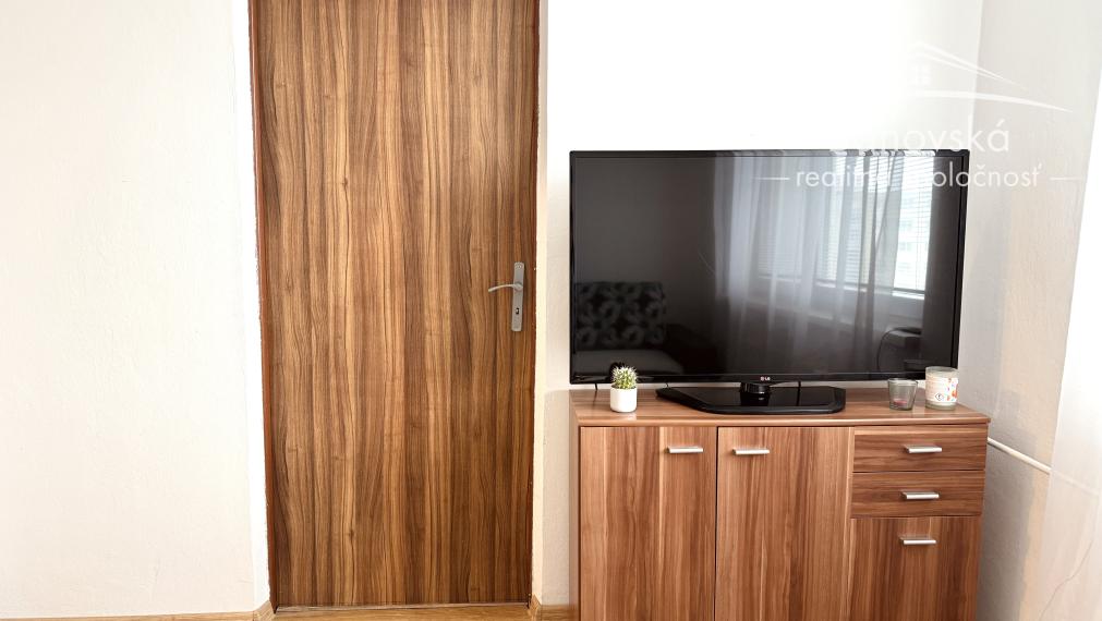 Malacky: Praktický 2-izbový byt po rekonštrukcii – ideálna voľba pre tých, ktorí hľadajú pohodlie a praktickú lokalitu