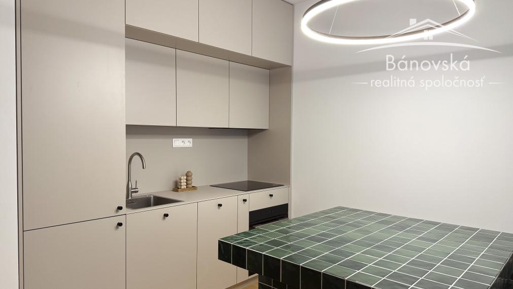 PRÉMIOVÝ PRENÁJOM – Dizajnový 2-izbový byt v SKY PARKU | Veža 4 | 16. poschodie