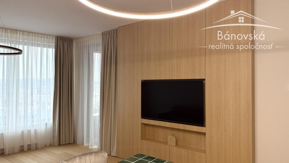 PRÉMIOVÝ PRENÁJOM – Dizajnový 2-izbový byt v SKY PARKU | Veža 4 | 16. poschodie