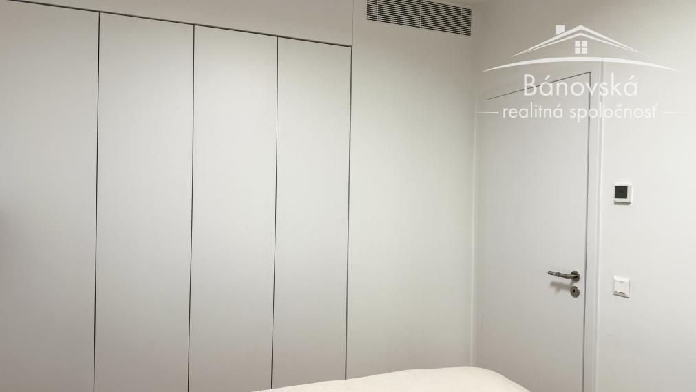 PRÉMIOVÝ PRENÁJOM – Dizajnový 2-izbový byt v SKY PARKU | Veža 4 | 16. poschodie