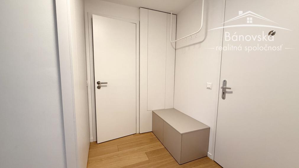 PRÉMIOVÝ PRENÁJOM – Dizajnový 2-izbový byt v SKY PARKU | Veža 4 | 16. poschodie