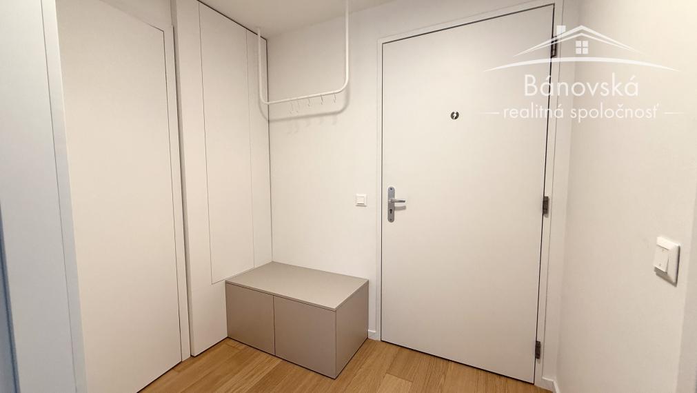 PRÉMIOVÝ PRENÁJOM – Dizajnový 2-izbový byt v SKY PARKU | Veža 4 | 16. poschodie