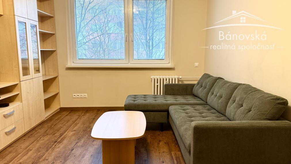 Prenájom 2-izbového bytu – Dúbravka, Gallayova ulica