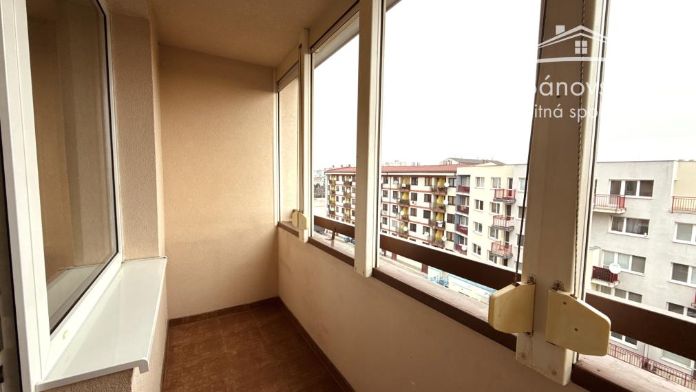 Na predaj 2 izbový byt s balkónom na Záhoráckej ulici