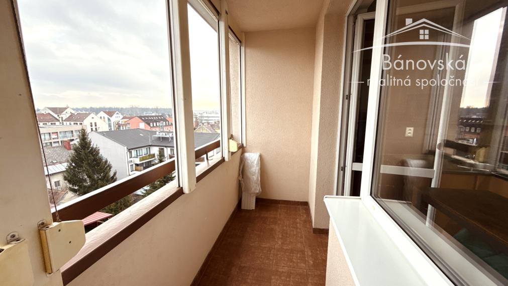 Na predaj 2 izbový byt s balkónom na Záhoráckej ulici