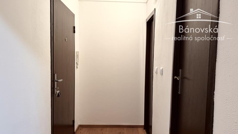 Svetlý 3 izbový byt s balkónom s celkovou plochhou 64,46 m2 v obľúbenej časti Petržalky, Bratislava V