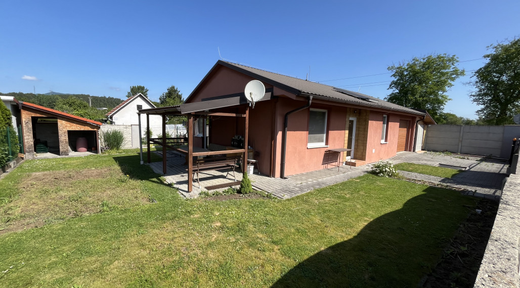 Ponúkame Vám na predaj rodinný dom v Novákoch