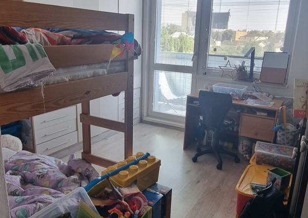 Rezervované - Ponúkame Vám na predaj 3 izbový byt v Bánovciach nad Bebravou na ulici Sládkovičova