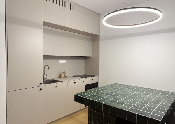 PRÉMIOVÝ PRENÁJOM – Dizajnový 2-izbový byt v SKY PARKU | Veža 4 | 16. poschodie