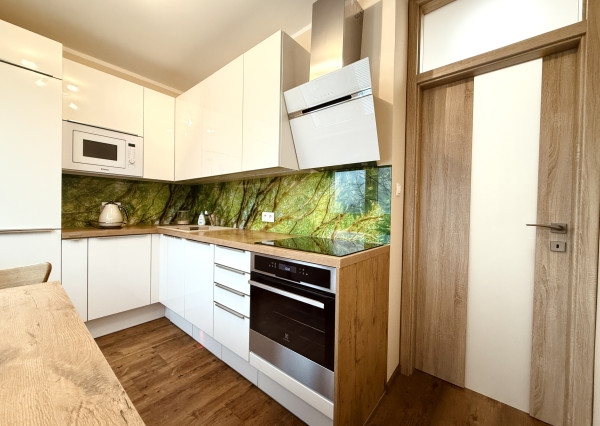 Prenájom 2-izbového bytu – Dúbravka, Gallayova ulica