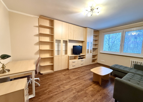 Prenájom 2-izbového bytu – Dúbravka, Gallayova ulica