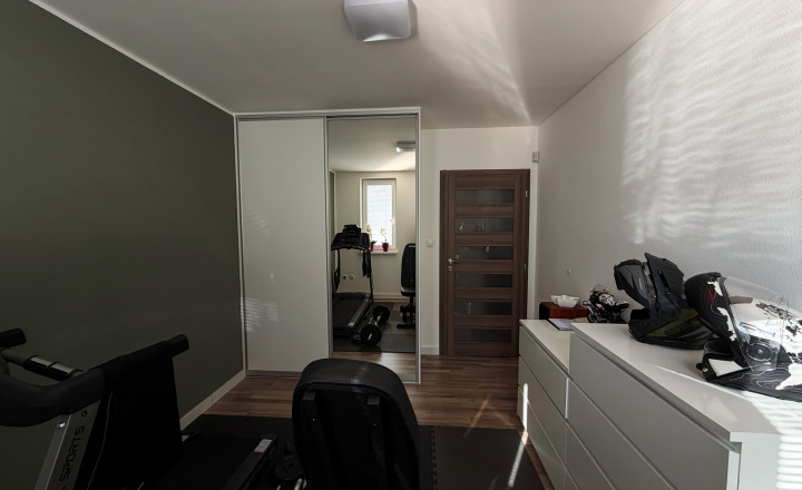 Priestranný 4 - izbový dom s veľkou terasou a garážou v obci Hviezdoslavov - časť Podháj - fotografia 13