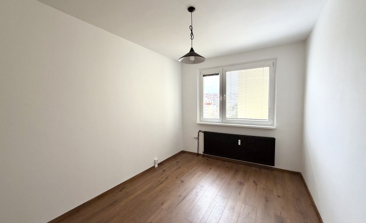 Svetlý 3 izbový byt s balkónom s celkovou plochhou 64,46 m2 v obľúbenej časti Petržalky, Bratislava V - fotografia 1