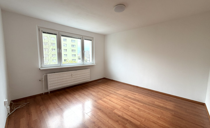 Svetlý 3 izbový byt s balkónom s celkovou plochhou 64,46 m2 v obľúbenej časti Petržalky, Bratislava V - fotografia 3