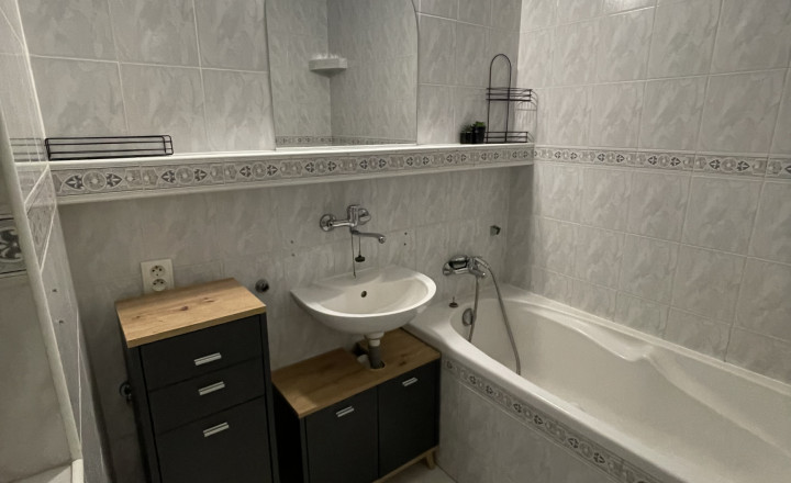 Ponúkame Vám na predaj 1-izbový byt v Bánovciach nad Bebravou o výmere 44m2. - fotografia 6