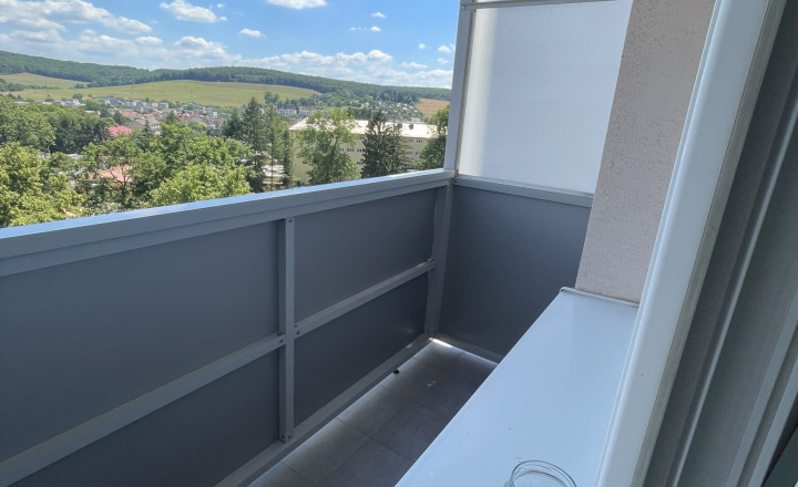 Ponúkame Vám na predaj 1-izbový byt v Bánovciach nad Bebravou o výmere 44m2. - fotografia 8