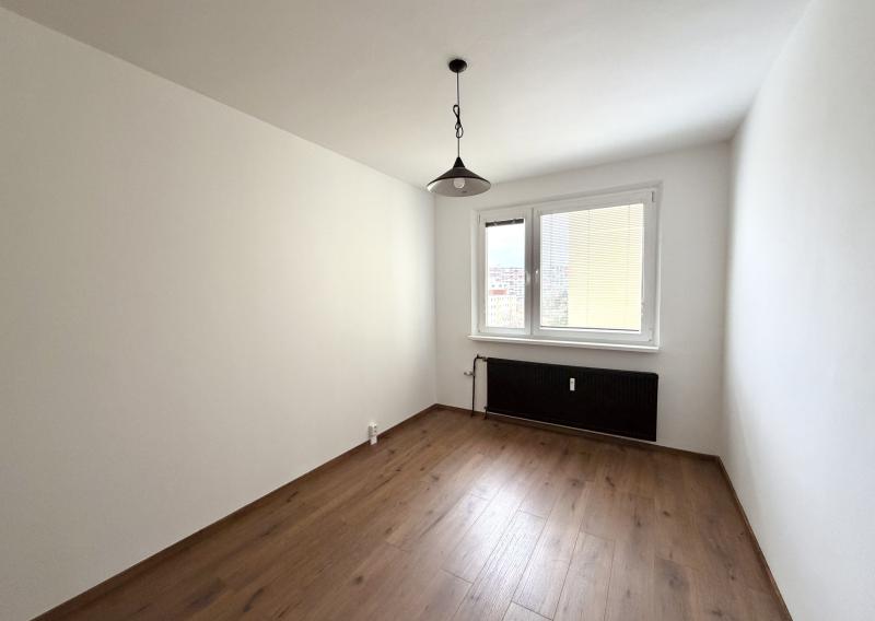 Svetlý 3 izbový byt s balkónom s celkovou plochhou 64,46 m2 v obľúbenej časti Petržalky, Bratislava V - fotografia 2